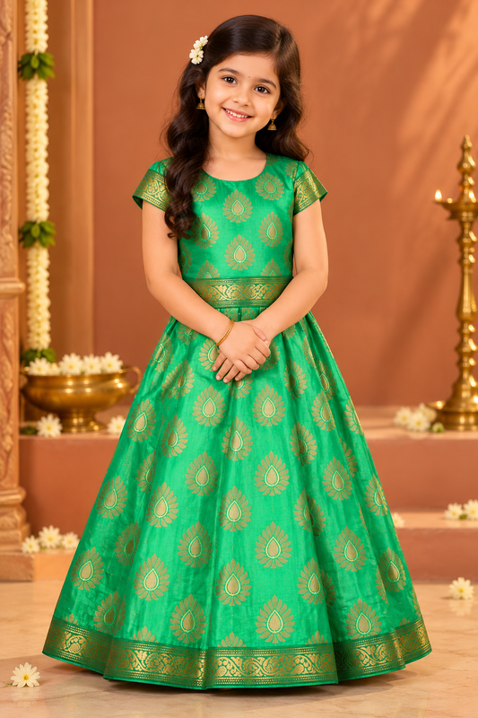 Girls Zari Woven Pattu Pavadai Choli Skirt Set