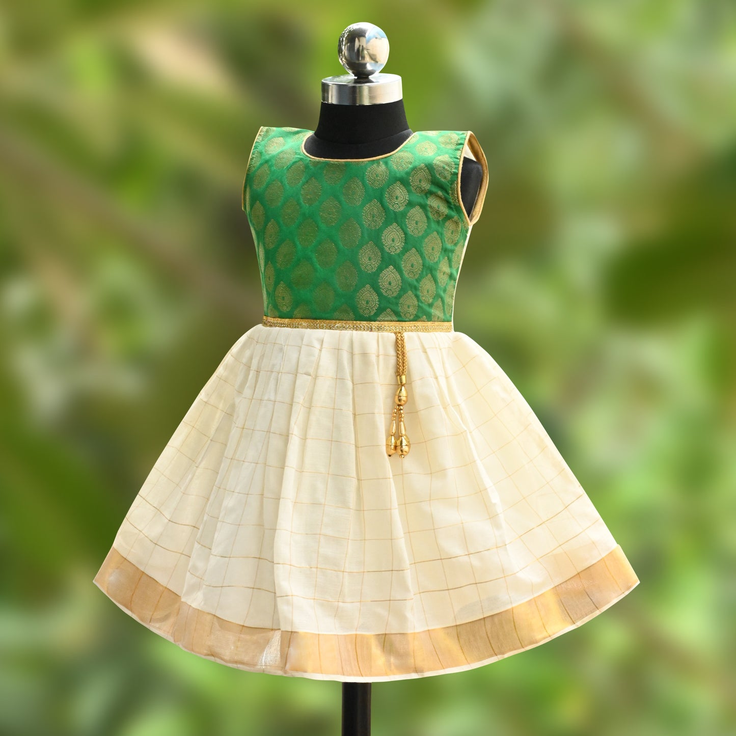 Baby Girls Traditional Onam Pattu Dress with Brocade Design fe3546grn