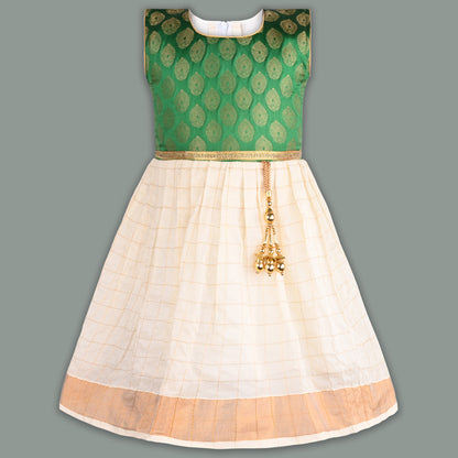 Baby Girls Traditional Onam Pattu Dress with Brocade Design fe3546grn