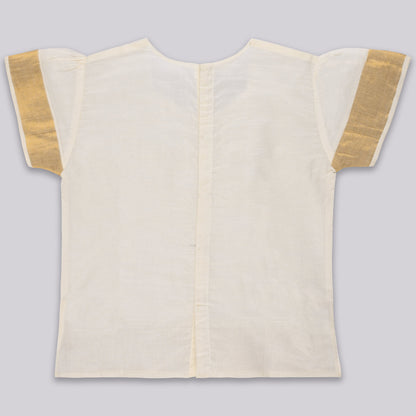 Girls ethnic wear