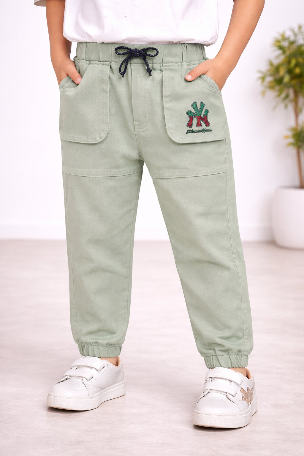 Boys Mid Rise Printed Jogger Fit Jeans